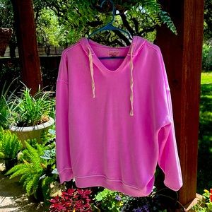 We’re selling a pink sweat shirt from target that is a size small.